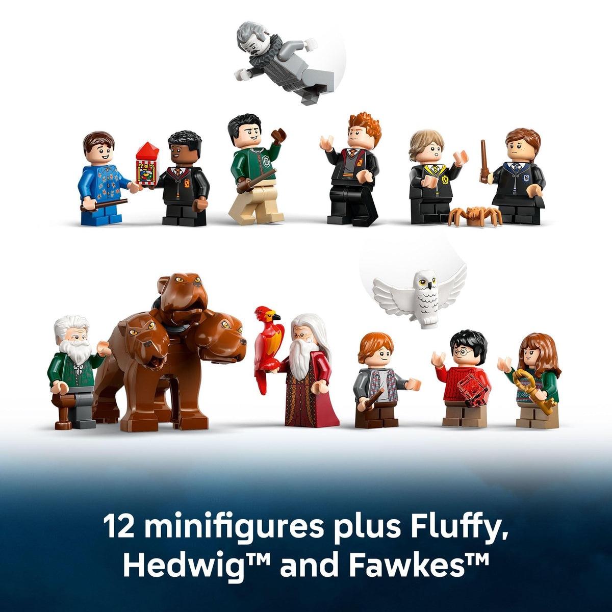 Building Set with 12 Collectible Minifigures Y7048